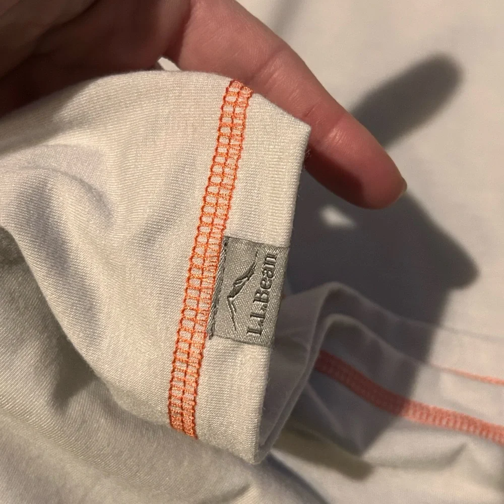 L.L. Bean boys size L (14-16) lightweight “Sunsmart” shirt with hood - Picture 5 of 7